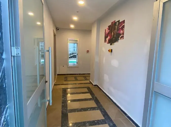 Aparthotel Miamia 4*