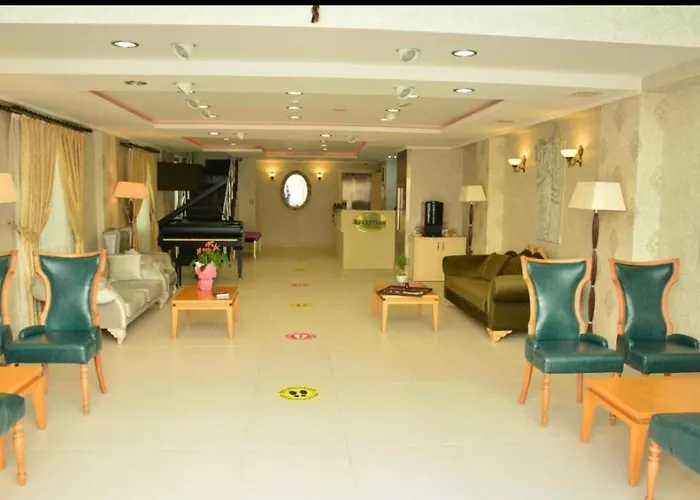 Aparthotel Miamia 4*